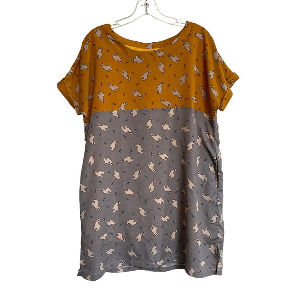 Tulip B Womens Llama Tunic Top W/ pockets Multicolor Novelty -‎ S